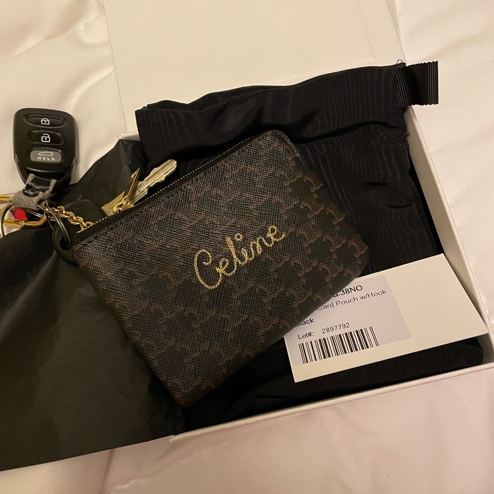 Like New Celine keypouch 🌈